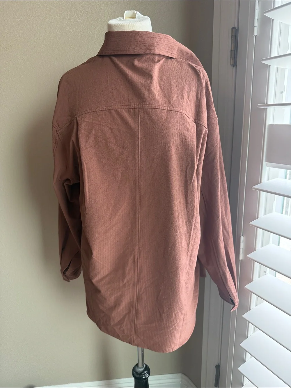 ALO Yoga Women's Button-Down Shirt Jacket in Dusty Rose